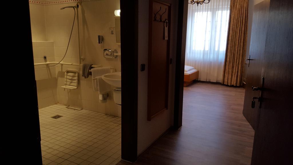 Hotel Alt Steinbach Steinbach im Taunus ภายนอก รูปภาพ